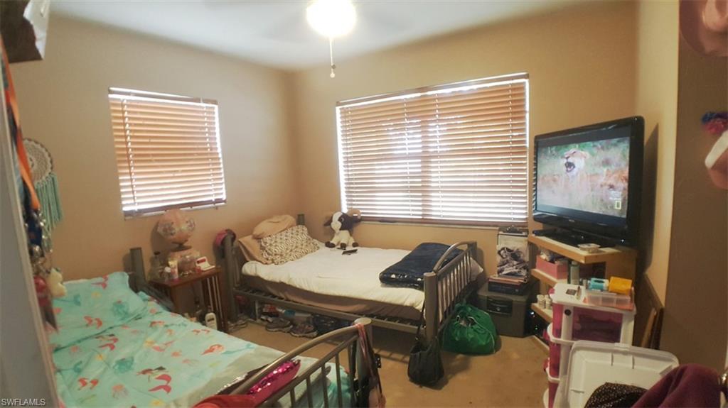 FORT MYERS SHORES - Residential