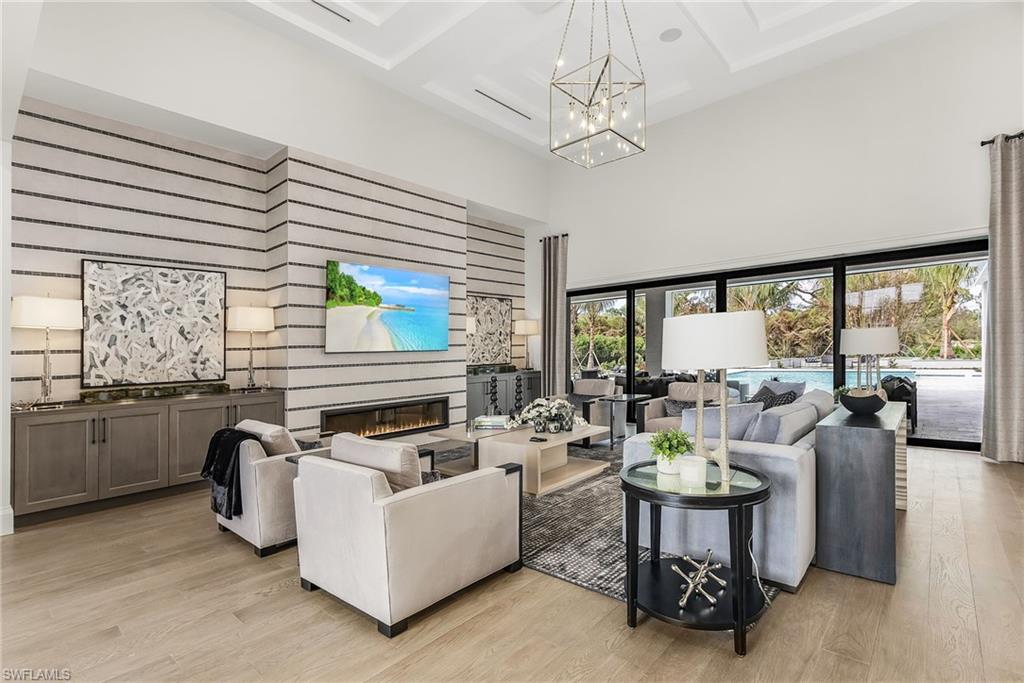 PINE RIDGE - Residential