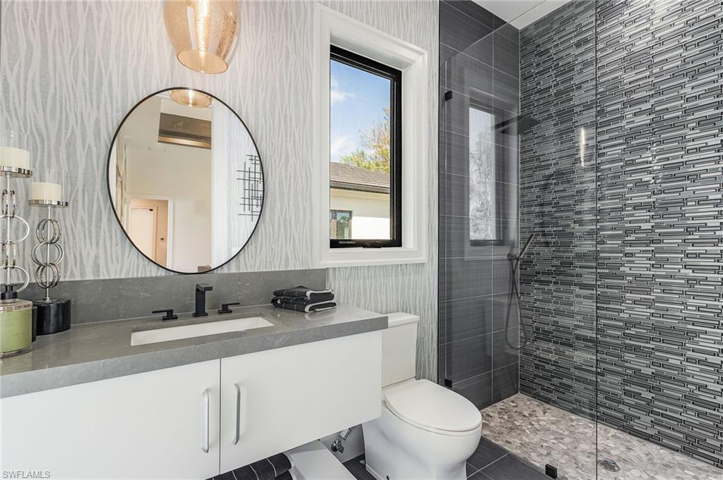 PINE RIDGE - Residential