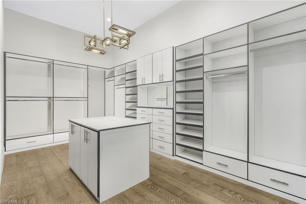 PINE RIDGE - Residential