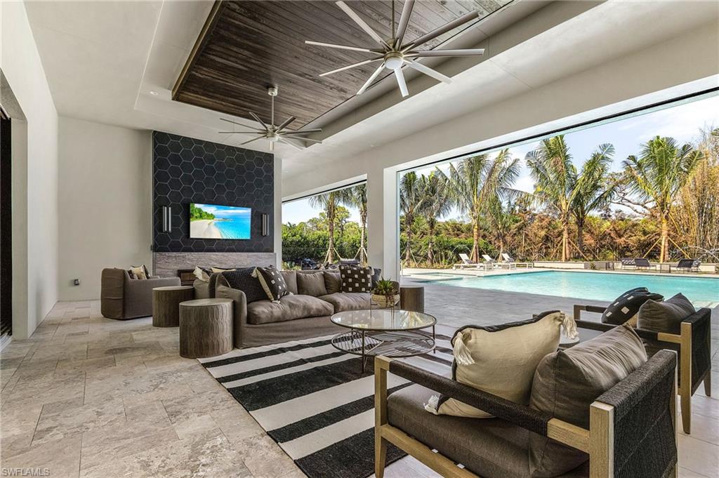 PINE RIDGE - Residential