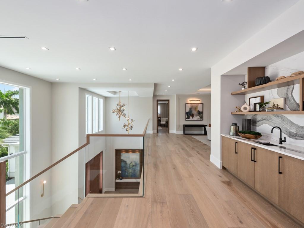 BAY COLONY SHORES - Residential