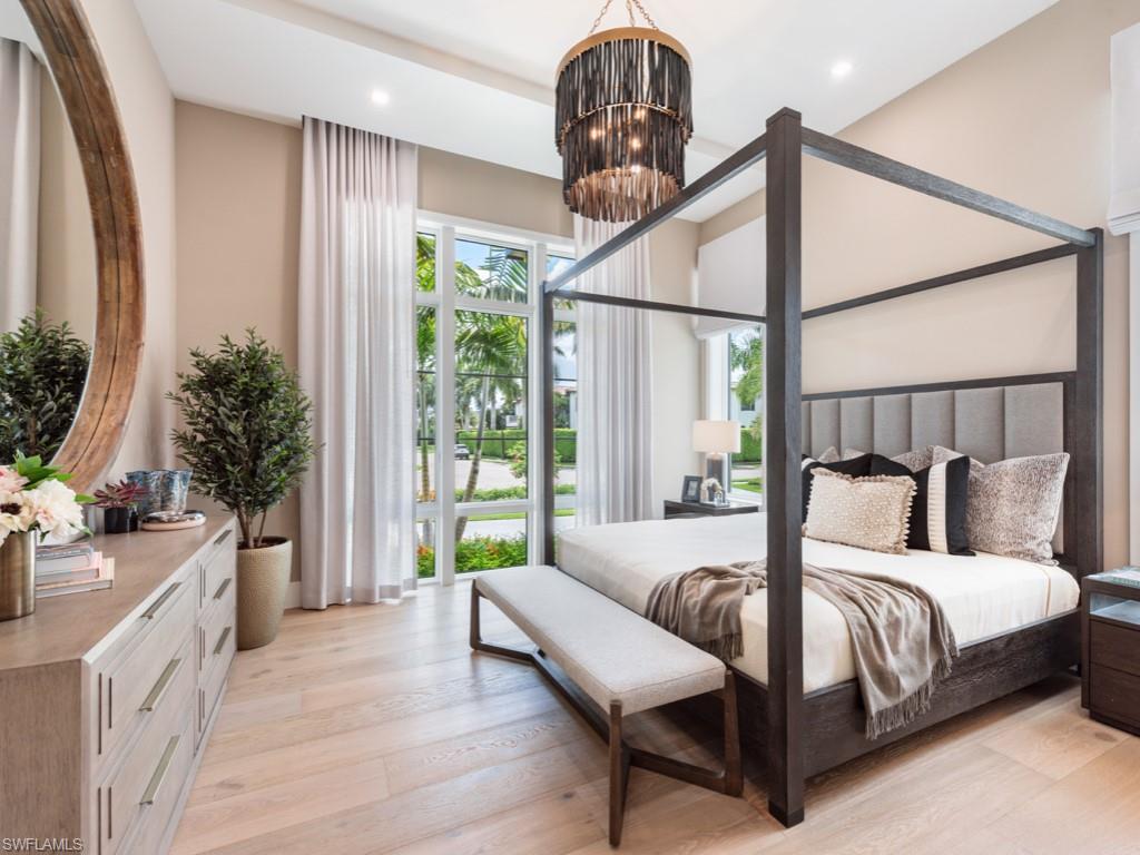 BAY COLONY SHORES - Residential