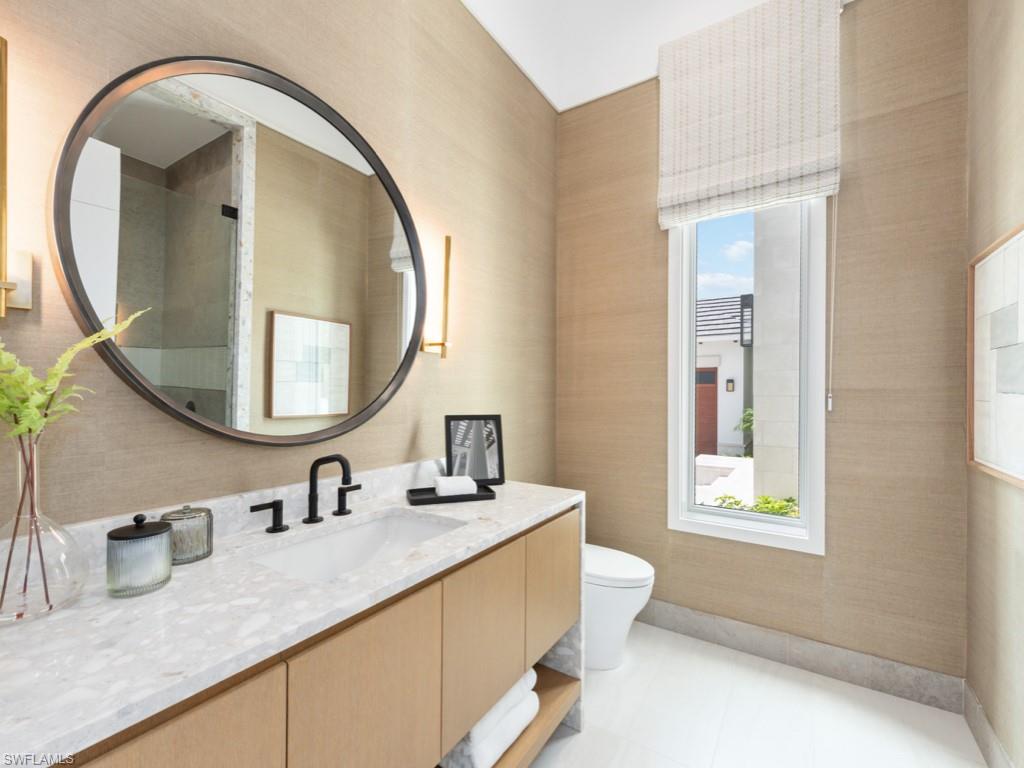 BAY COLONY SHORES - Residential