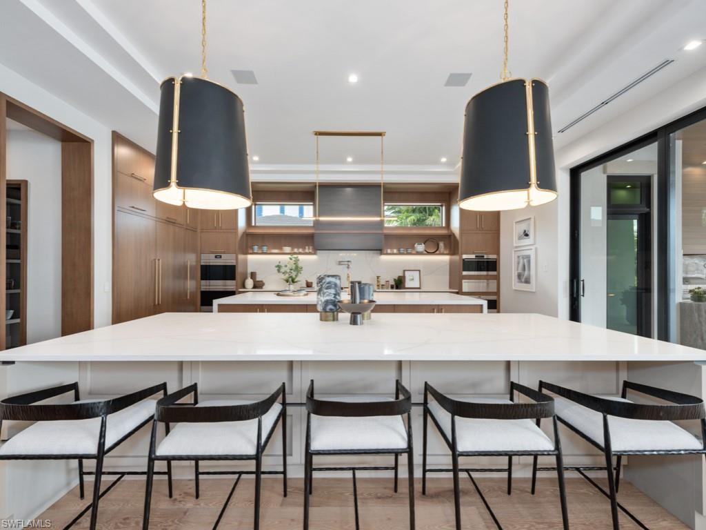 BAY COLONY SHORES - Residential