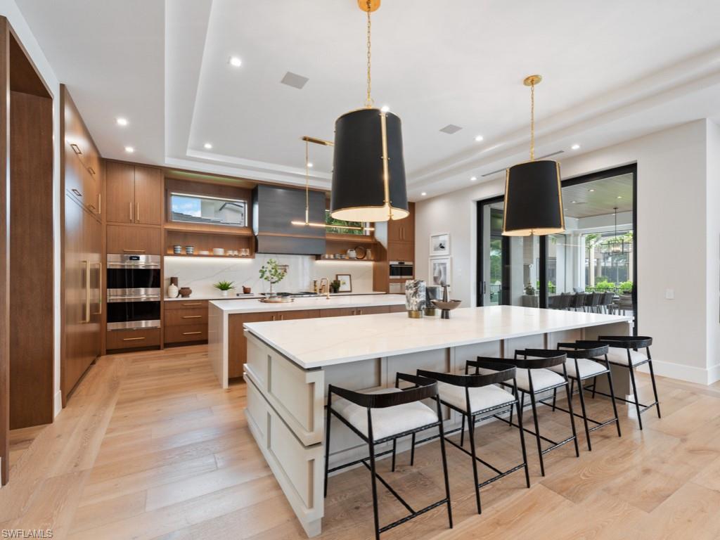 BAY COLONY SHORES - Residential