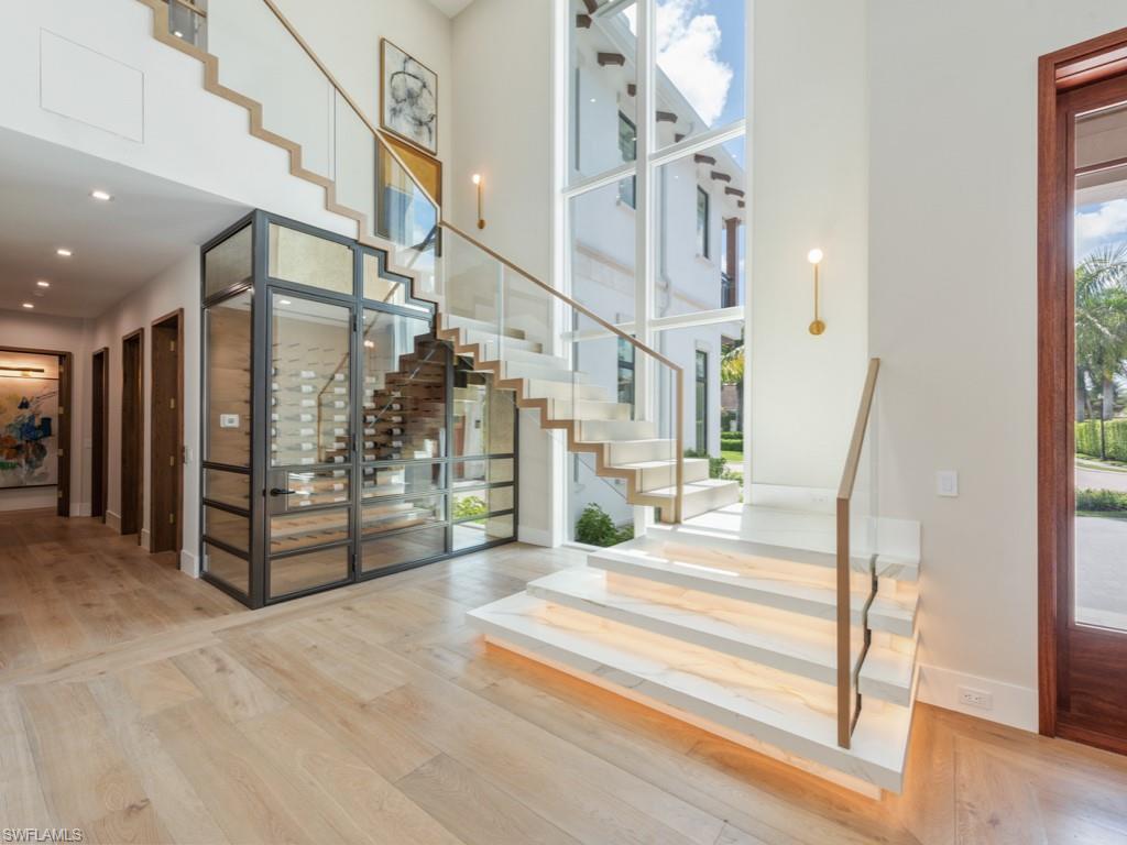 BAY COLONY SHORES - Residential