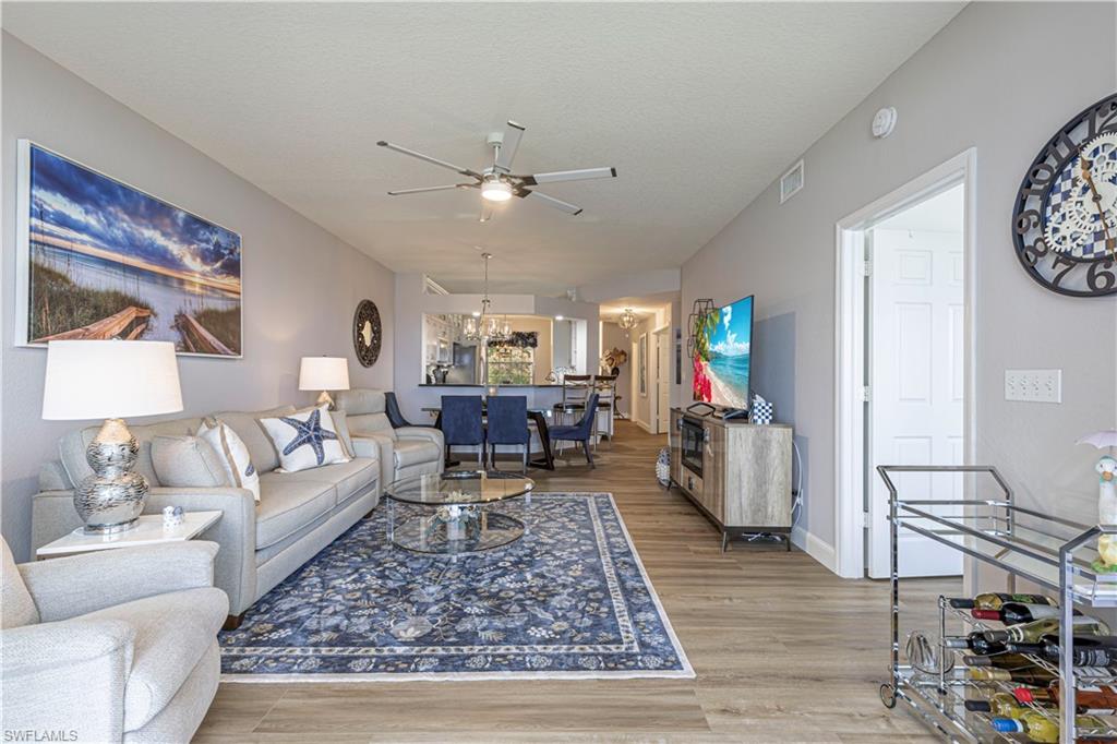 CROWN POINTE SHORES - Residential