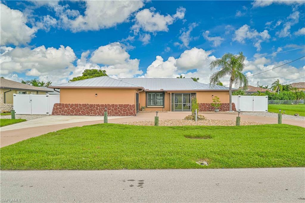 CAPE CORAL - Residential Lease