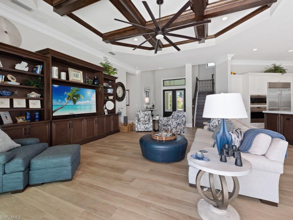 MARCO BEACH - Residential