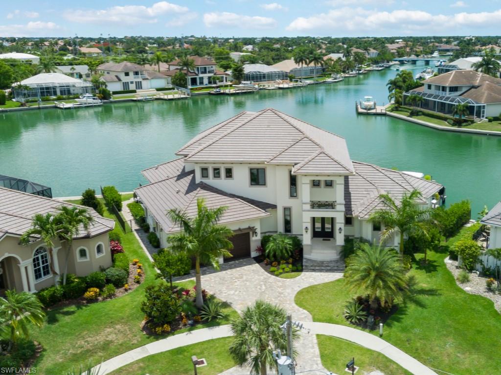 MARCO BEACH - Residential