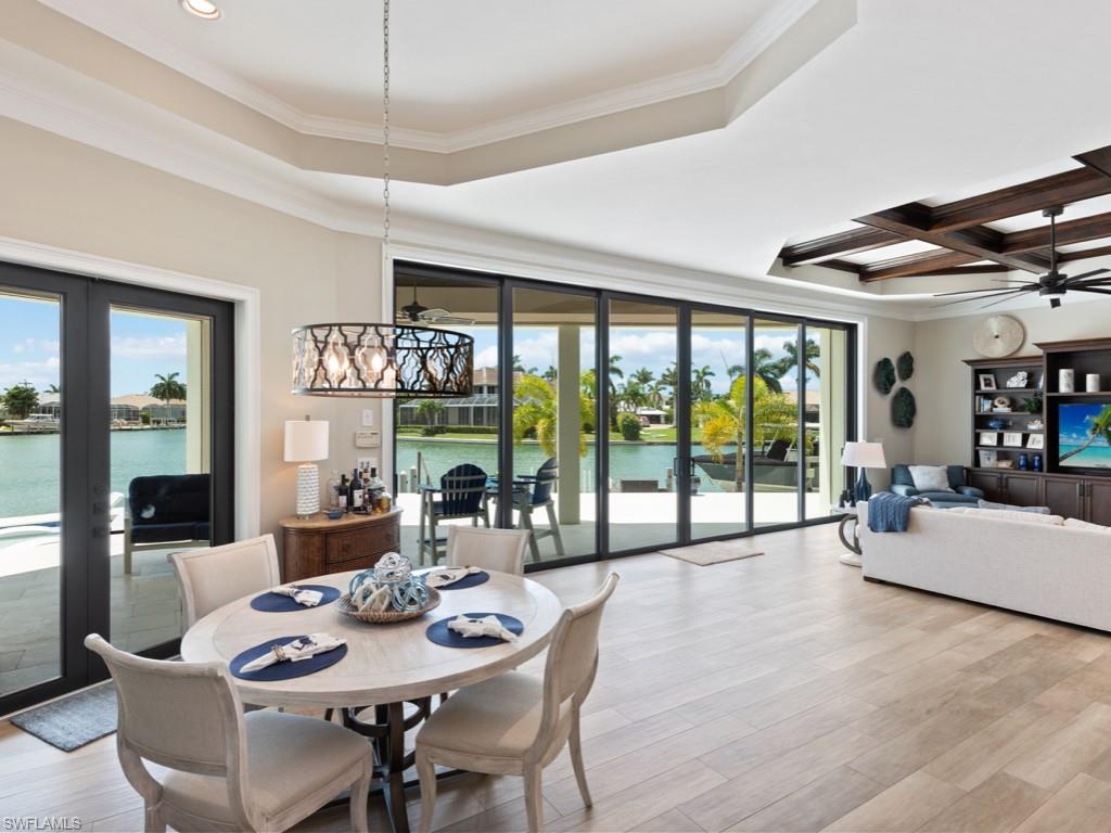 MARCO BEACH - Residential