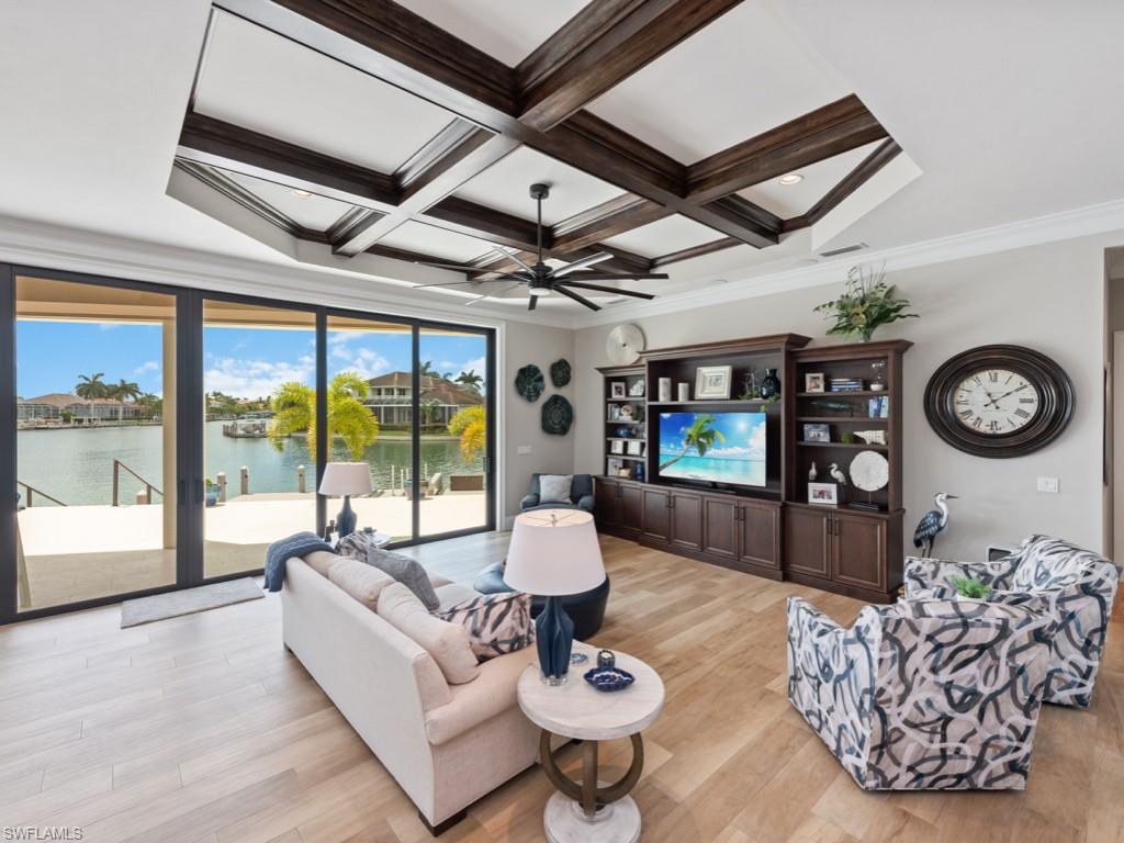 MARCO BEACH - Residential