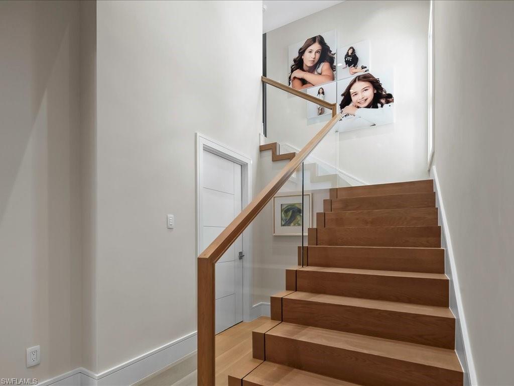 AQUALANE SHORES - Residential