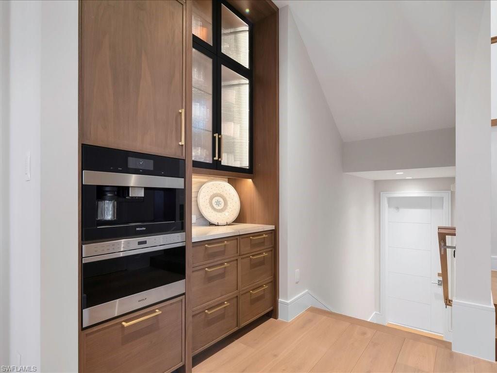 AQUALANE SHORES - Residential