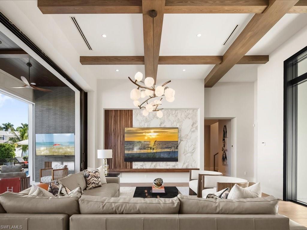 AQUALANE SHORES - Residential