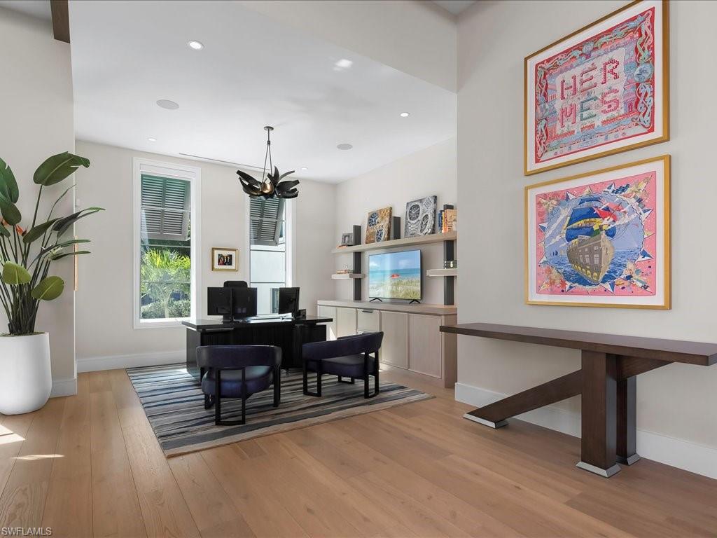 AQUALANE SHORES - Residential