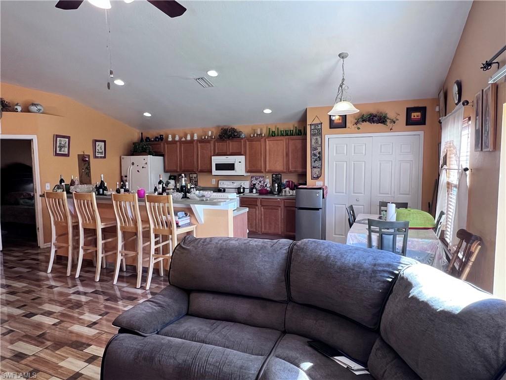 ARROWHEAD RESERVE - Residential