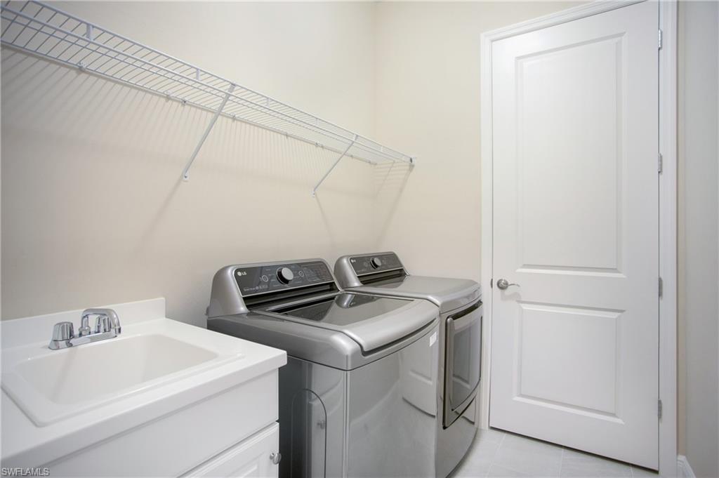 ESTERO PLACE - Residential