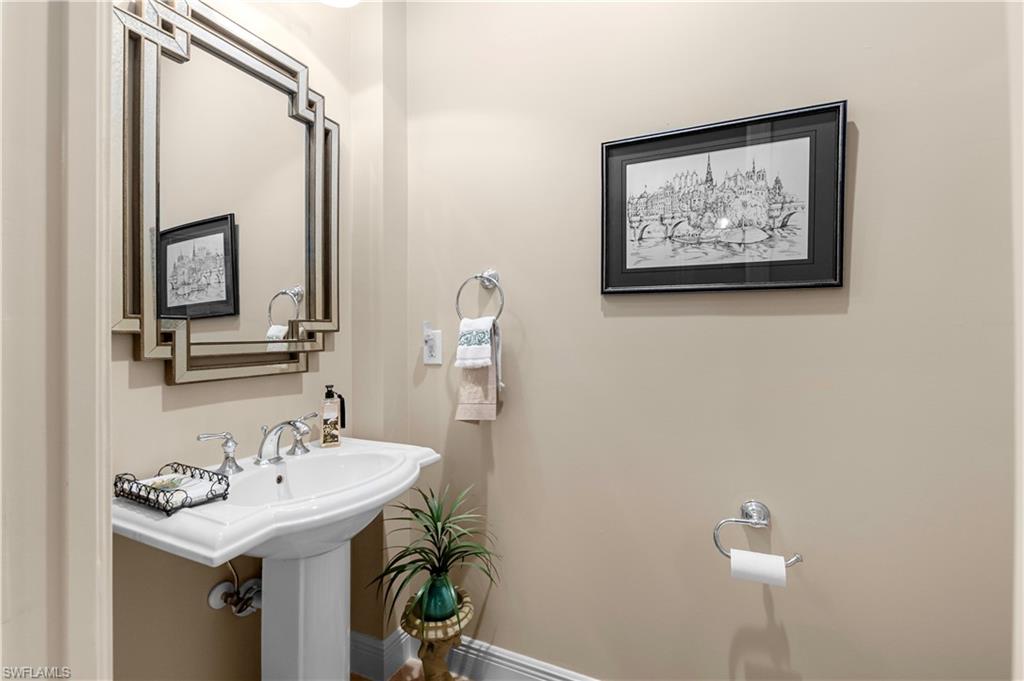 RIVER POINT - Residential