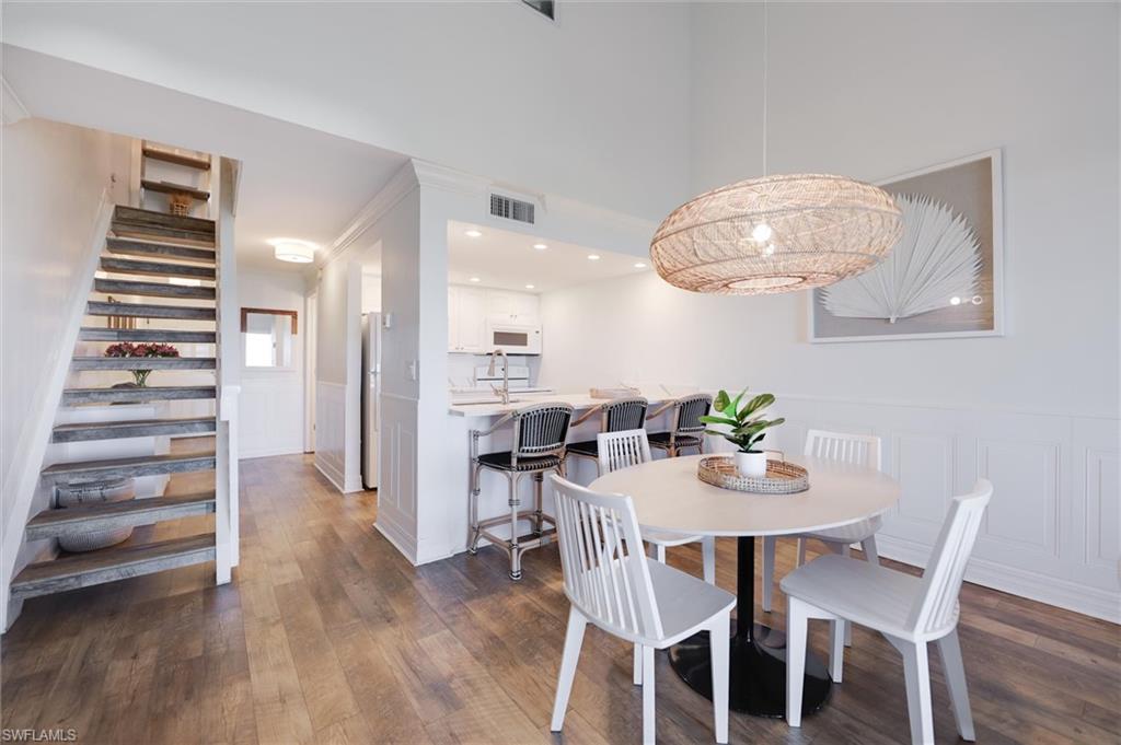 BEACH VILLAS CONDO - Residential