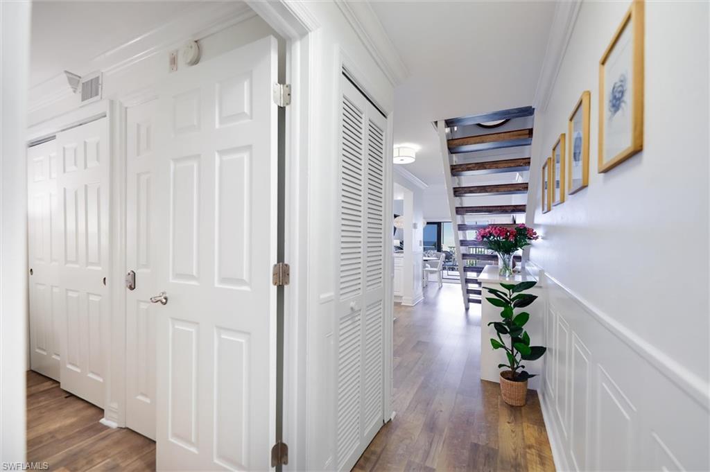 BEACH VILLAS CONDO - Residential