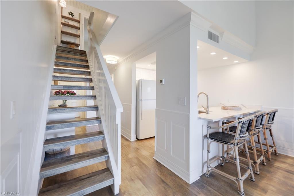 BEACH VILLAS CONDO - Residential