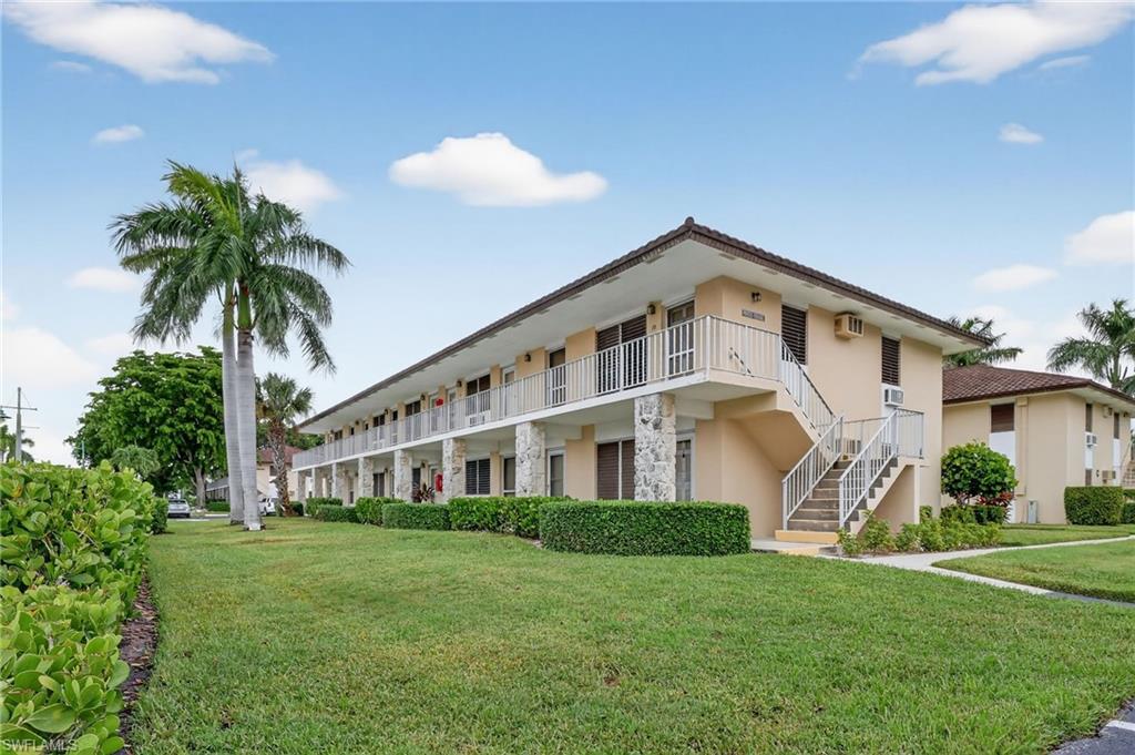 AQUARIUS APTS OF MARCO ISLAND - Residential