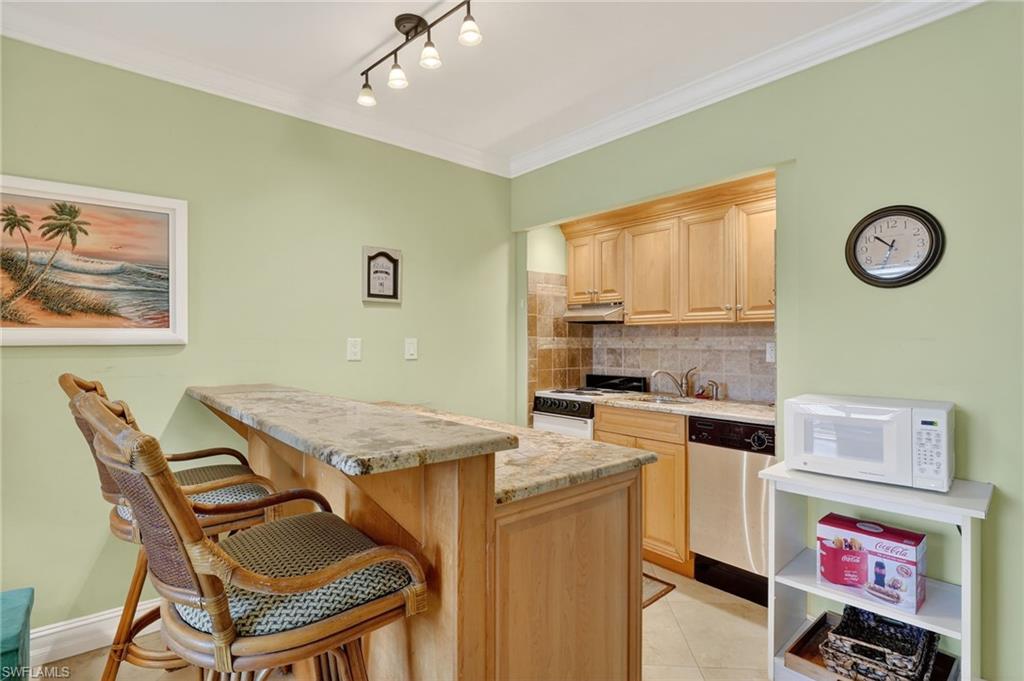 AQUARIUS APTS OF MARCO ISLAND - Residential