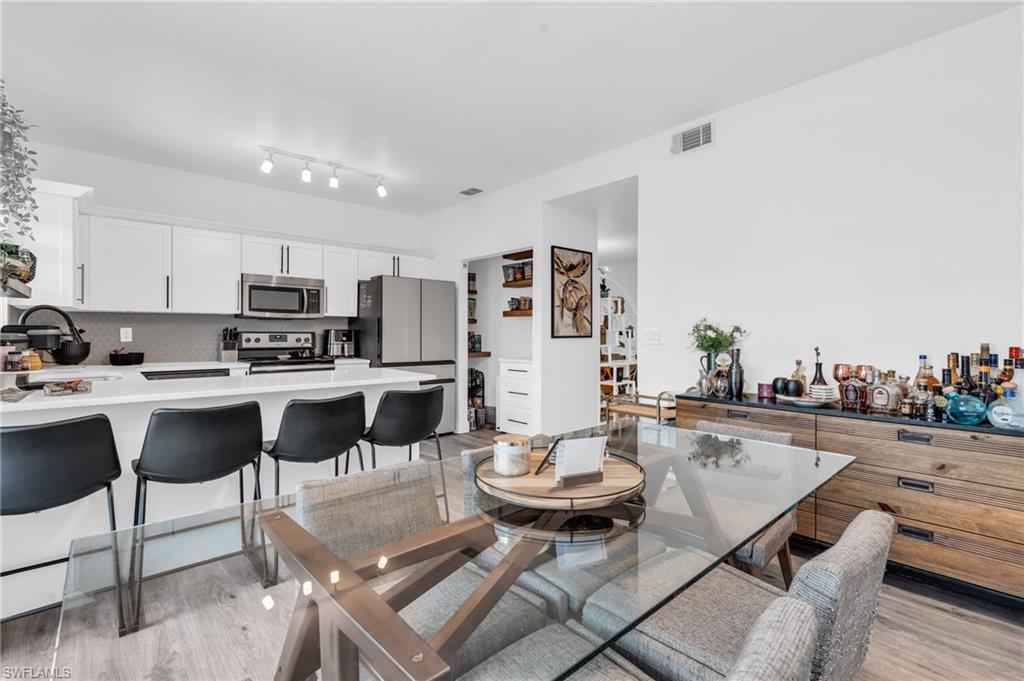 VIZCAYA VILLAS UNREC - Residential Lease