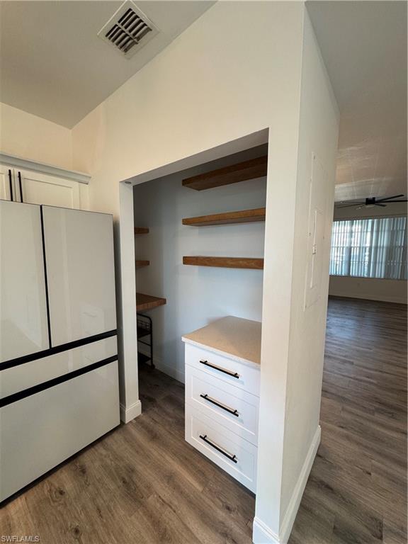 VIZCAYA VILLAS UNREC - Residential Lease