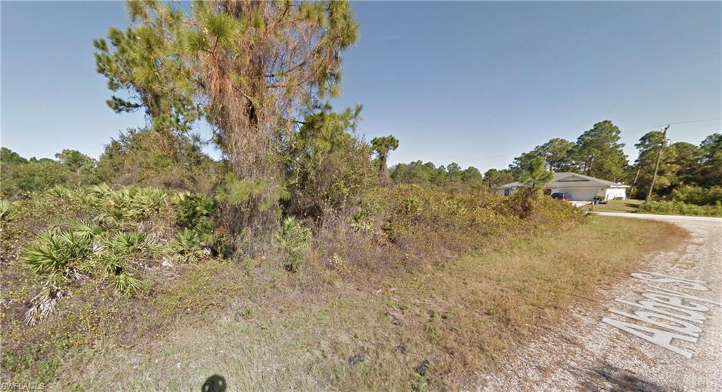 LEHIGH ACRES - Land