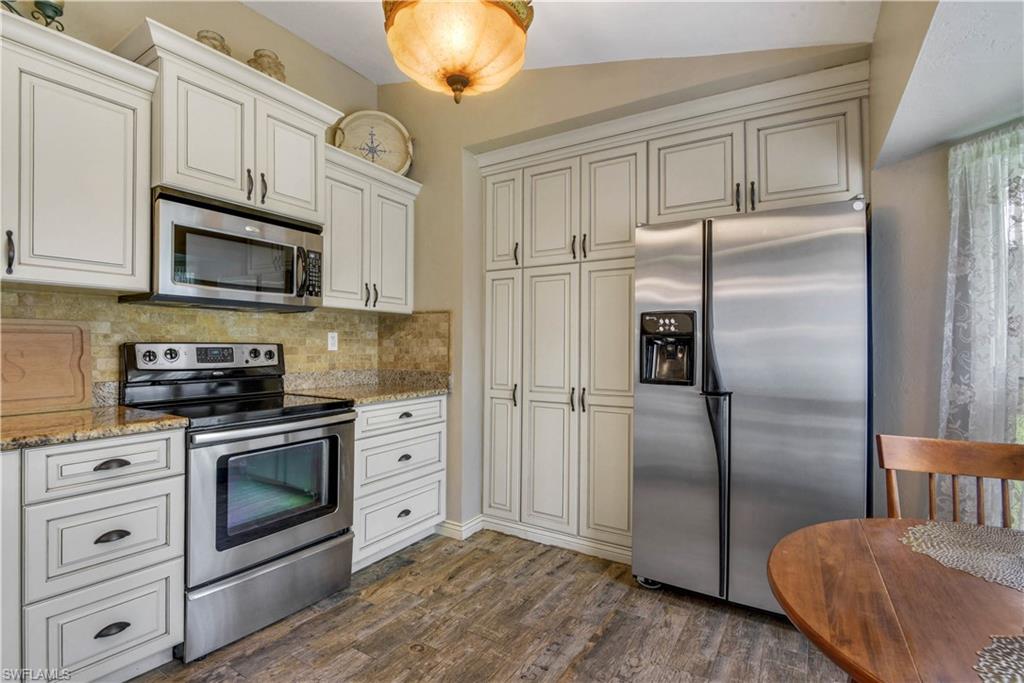 GOLDEN GATE ESTATES - Residential