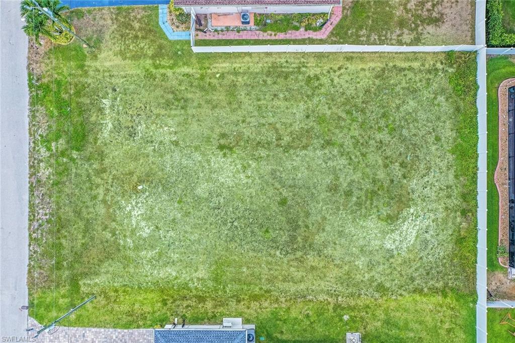CAPE CORAL - Land
