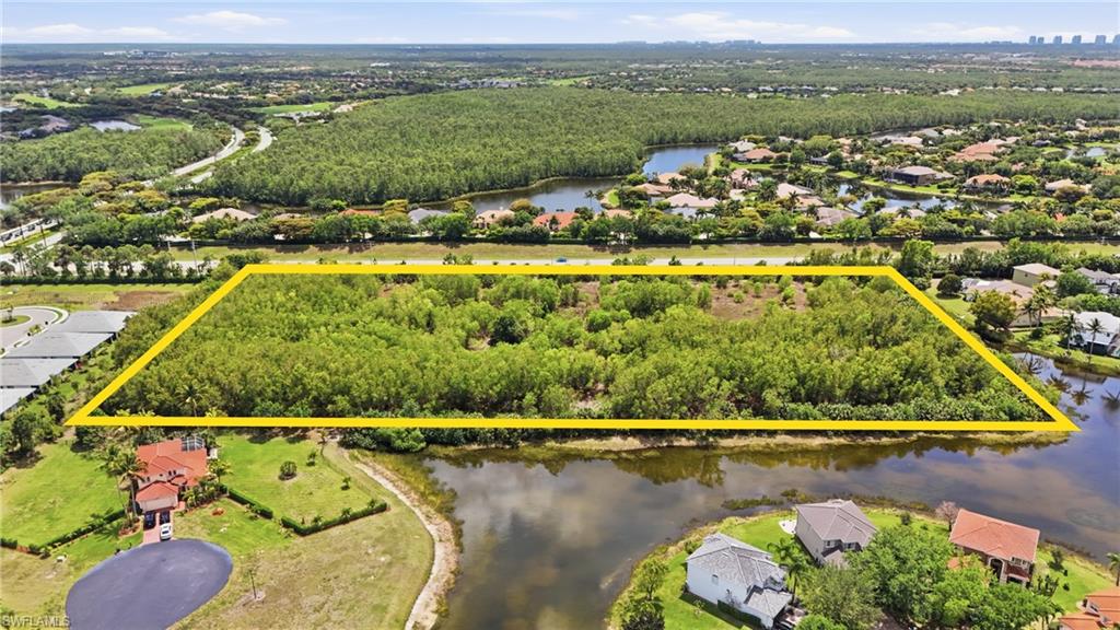 LAKES OF ESTERO - Land