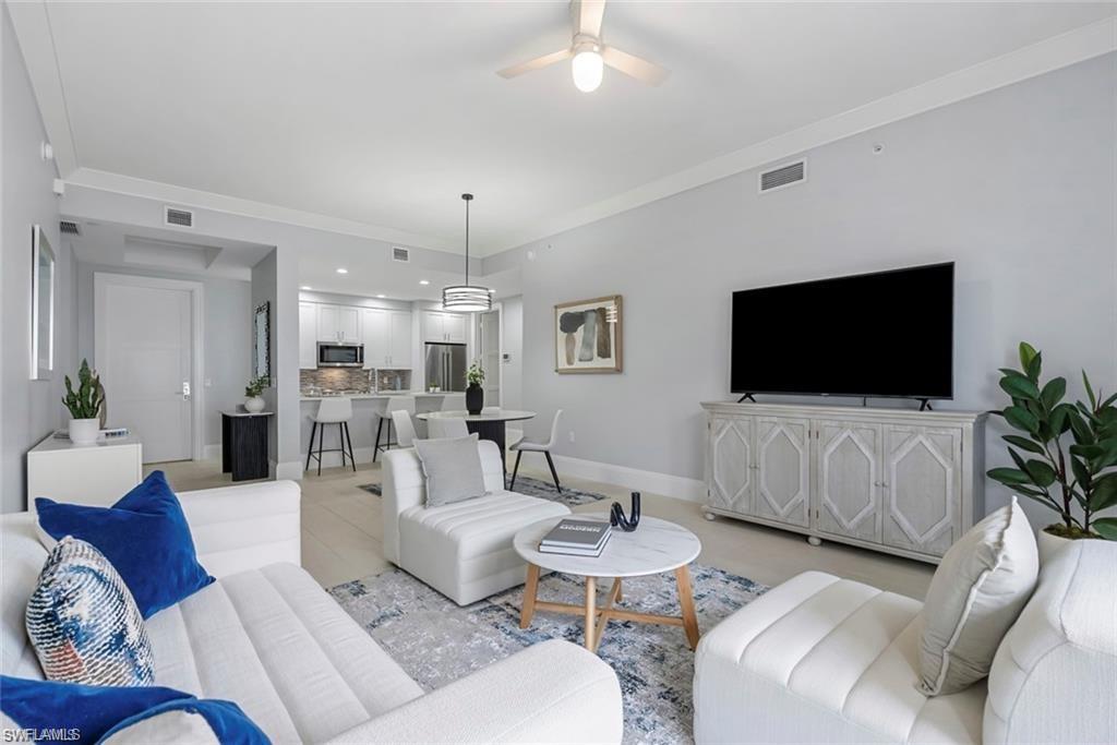 NAPLES SQUARE - Residential Lease