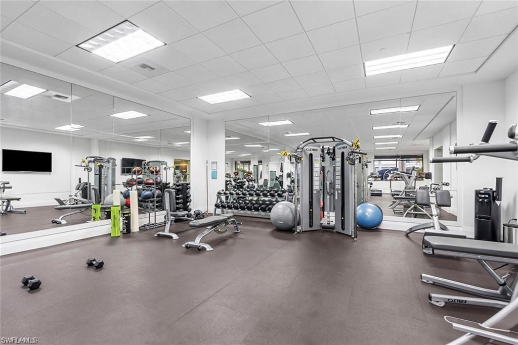 NAPLES SQUARE - Residential Lease