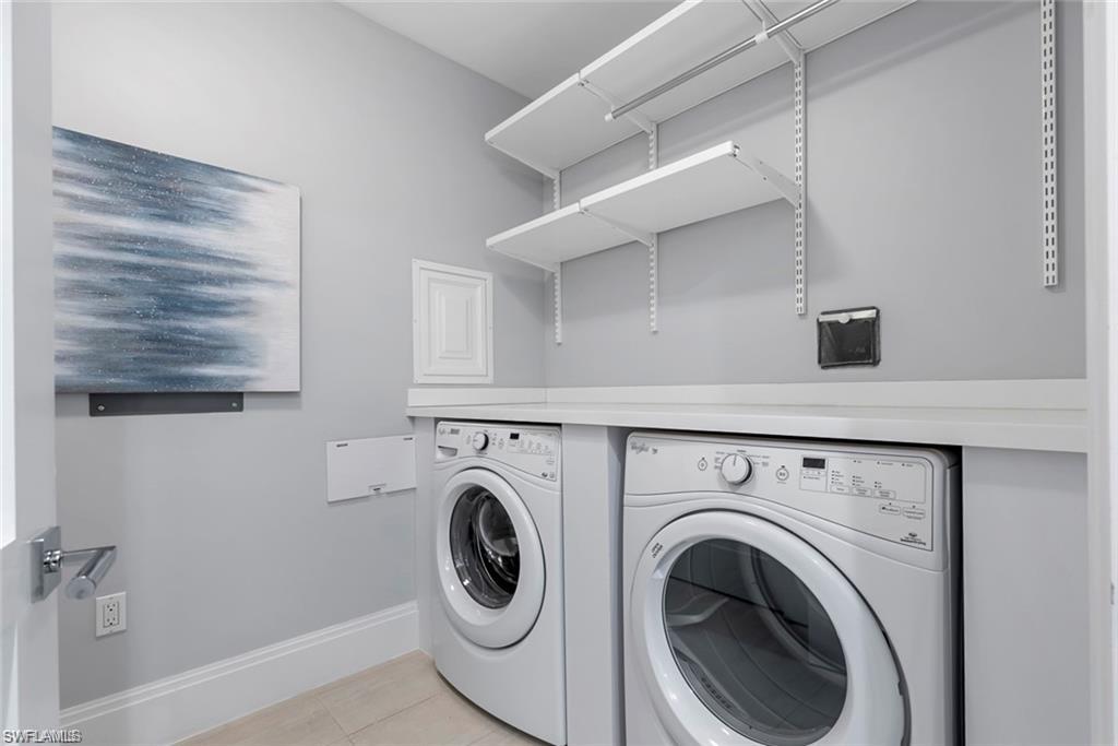 NAPLES SQUARE - Residential Lease