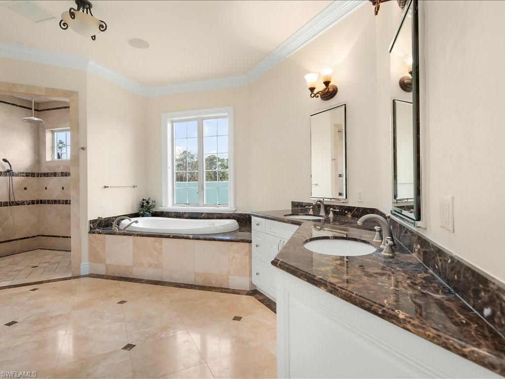 PINE RIDGE - Residential