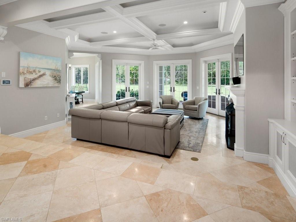 PINE RIDGE - Residential