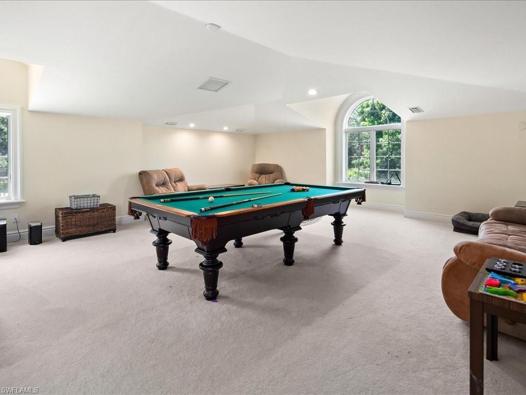 PINE RIDGE - Residential