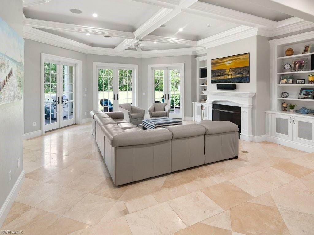 PINE RIDGE - Residential