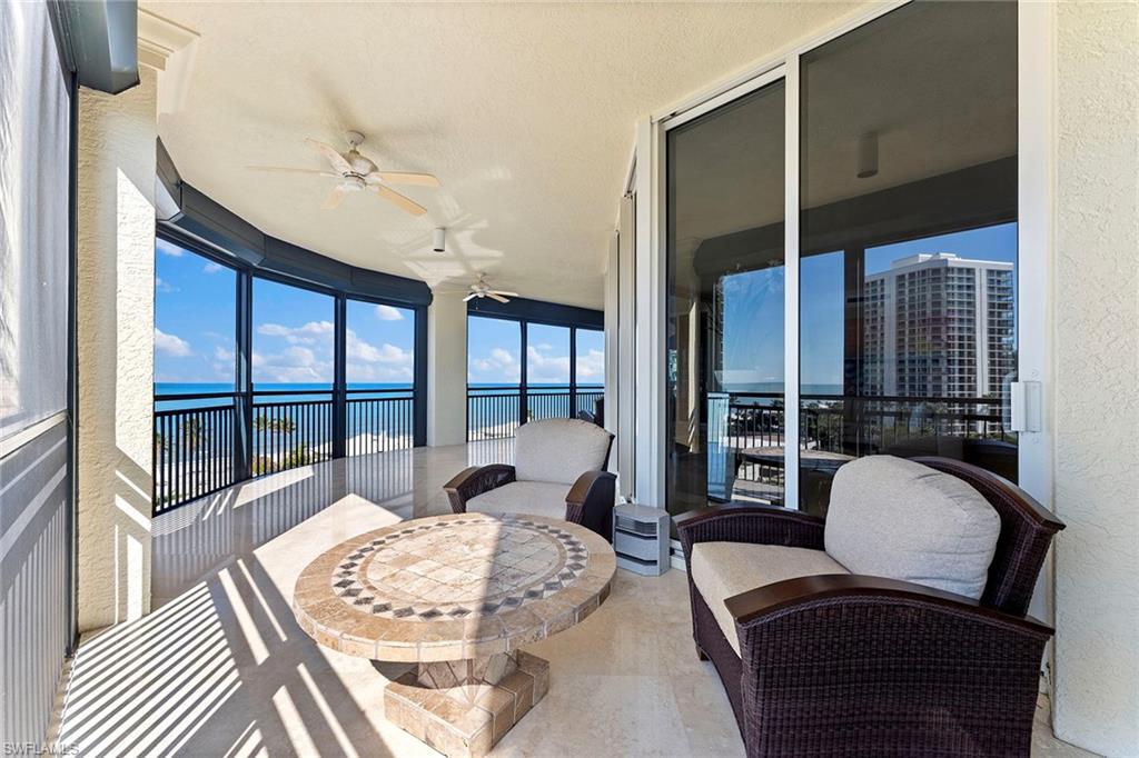 SEASONS AT NAPLES CAY - Residential