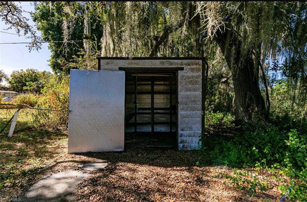 RUSSELL PARK - Residential