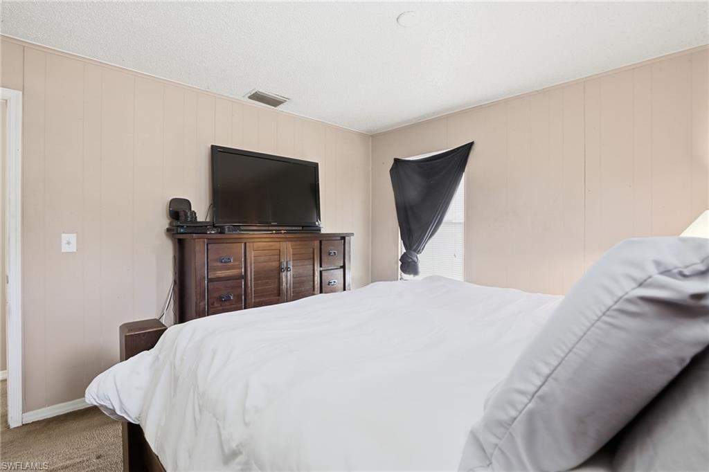 RUSSELL PARK - Residential