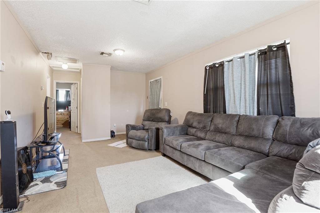 RUSSELL PARK - Residential