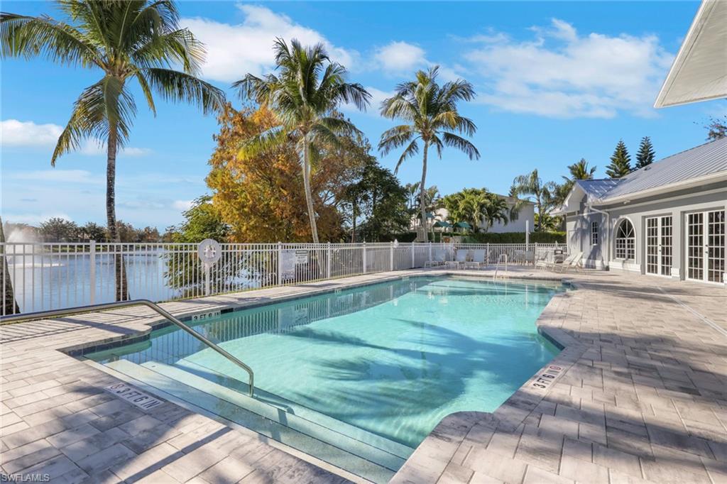 COLONY LAKES - Residential