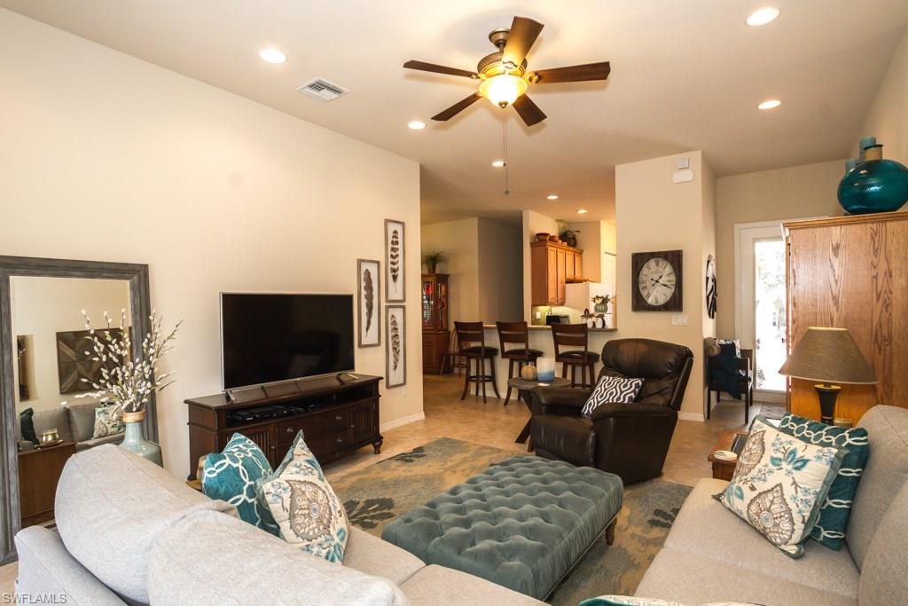 BOTANICA LAKES - Residential