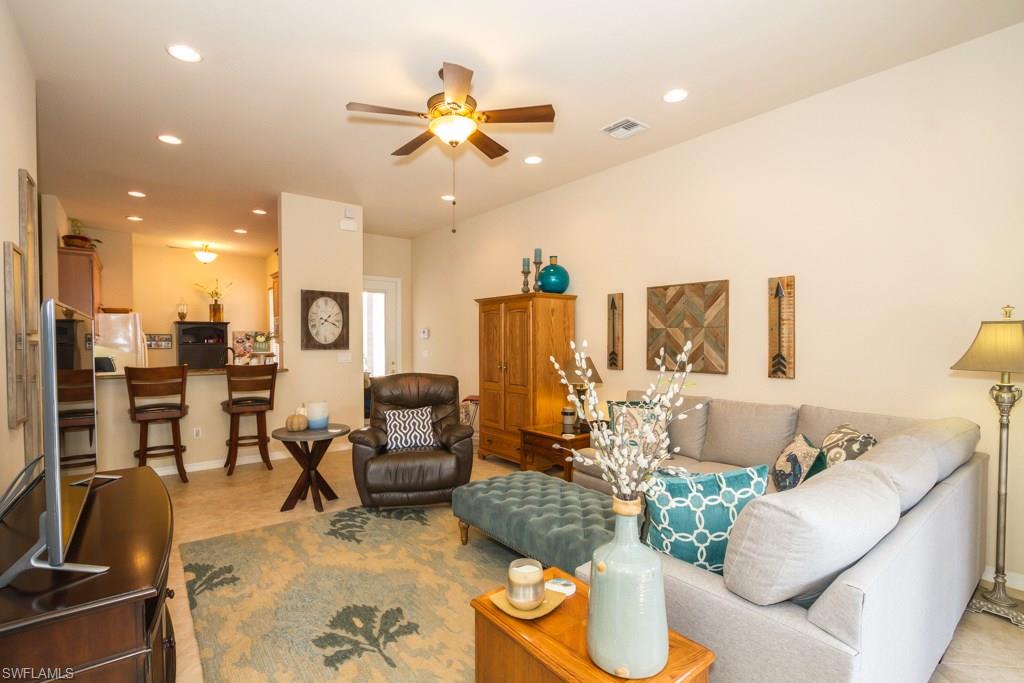 BOTANICA LAKES - Residential