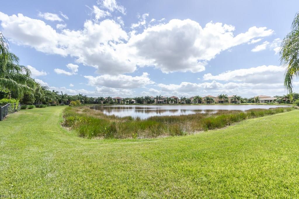 BOTANICA LAKES - Residential